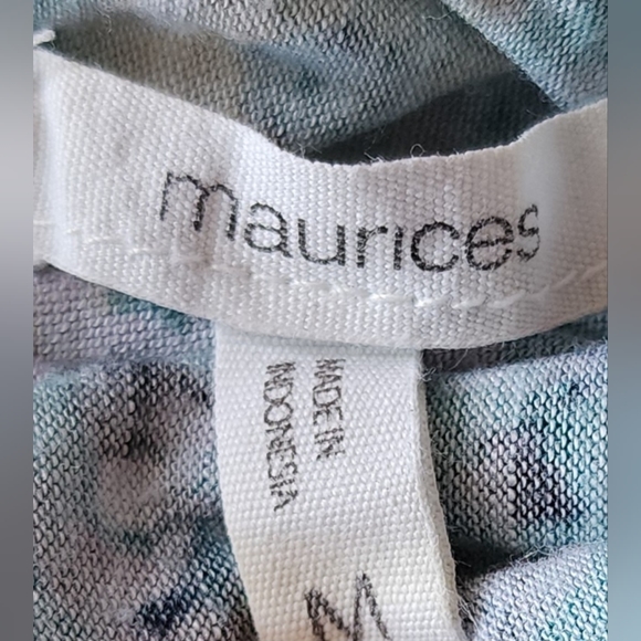 Maurices Women's Floral Cold Shoulder Top, Short Sleeve, Size Medium, M - Picture 12 of 14